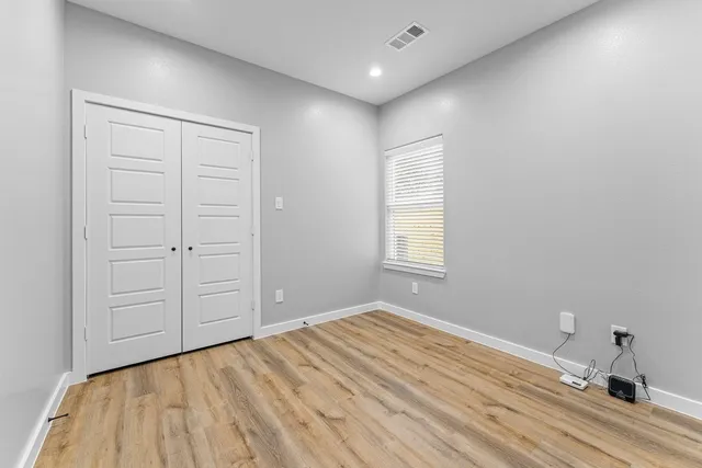 $1,800 | 402 West Stewart Street, Unit A, Willis, TX 77378