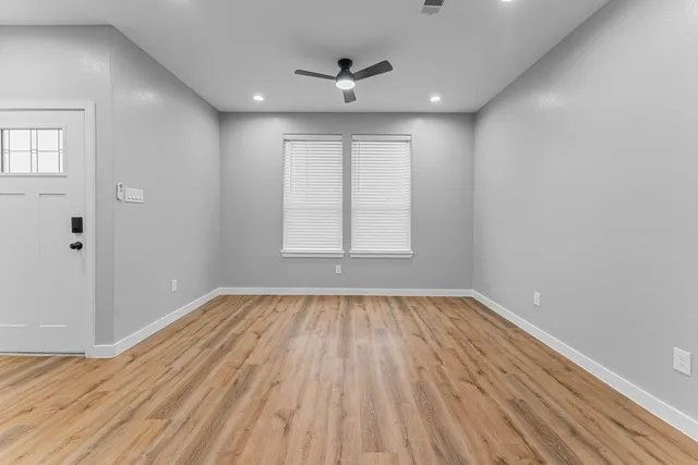 $1,800 | 402 West Stewart Street, Unit A, Willis, TX 77378