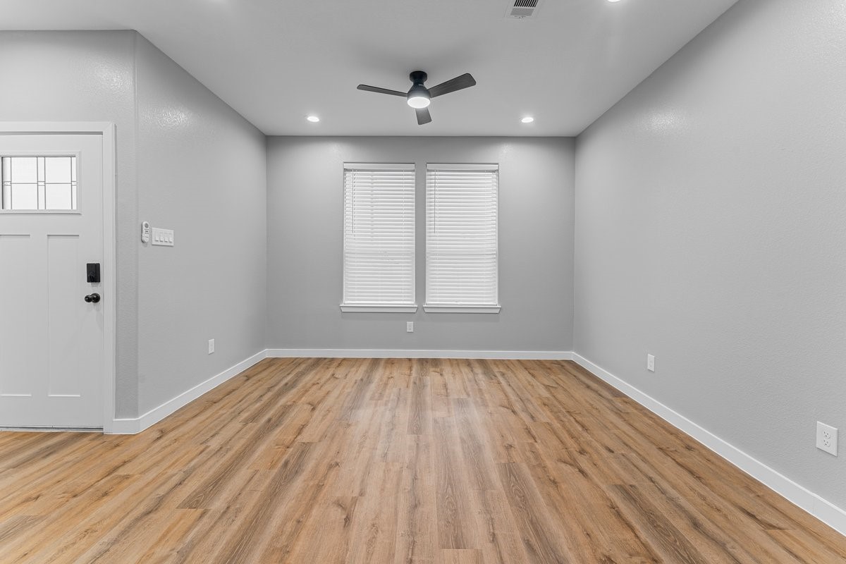 402 West Stewart Street, Unit A Willis, TX 77378 - Photo 5 of 14