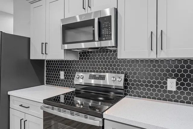 $1,800 | 402 West Stewart Street, Unit A, Willis, TX 77378