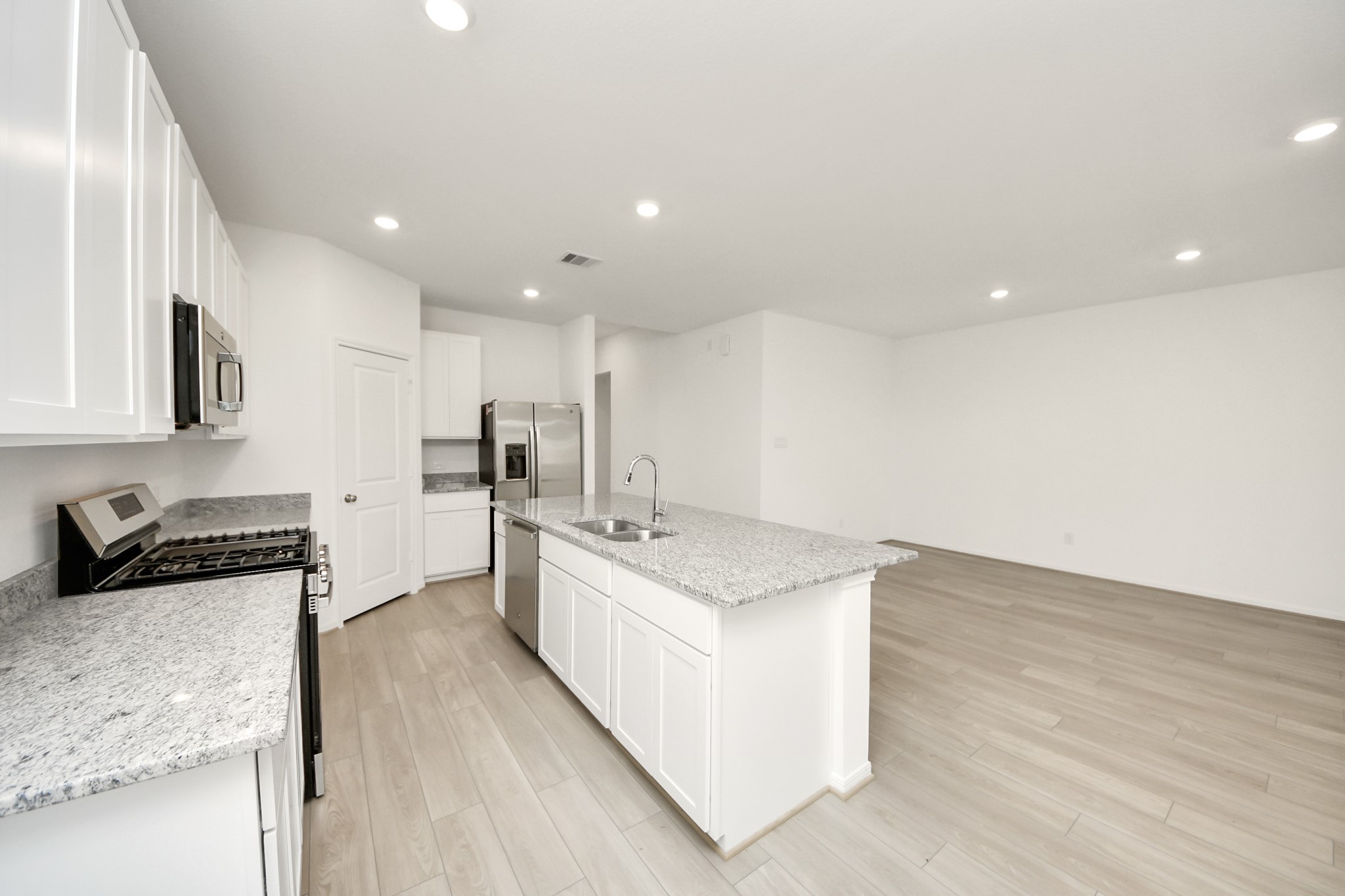 5615 Buttonbush Court Rosenberg, TX 77471 - Photo 23 of 35