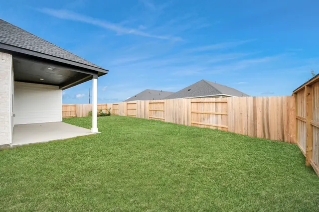 $2,500 | 5615 Buttonbush Court, Rosenberg, TX 77471