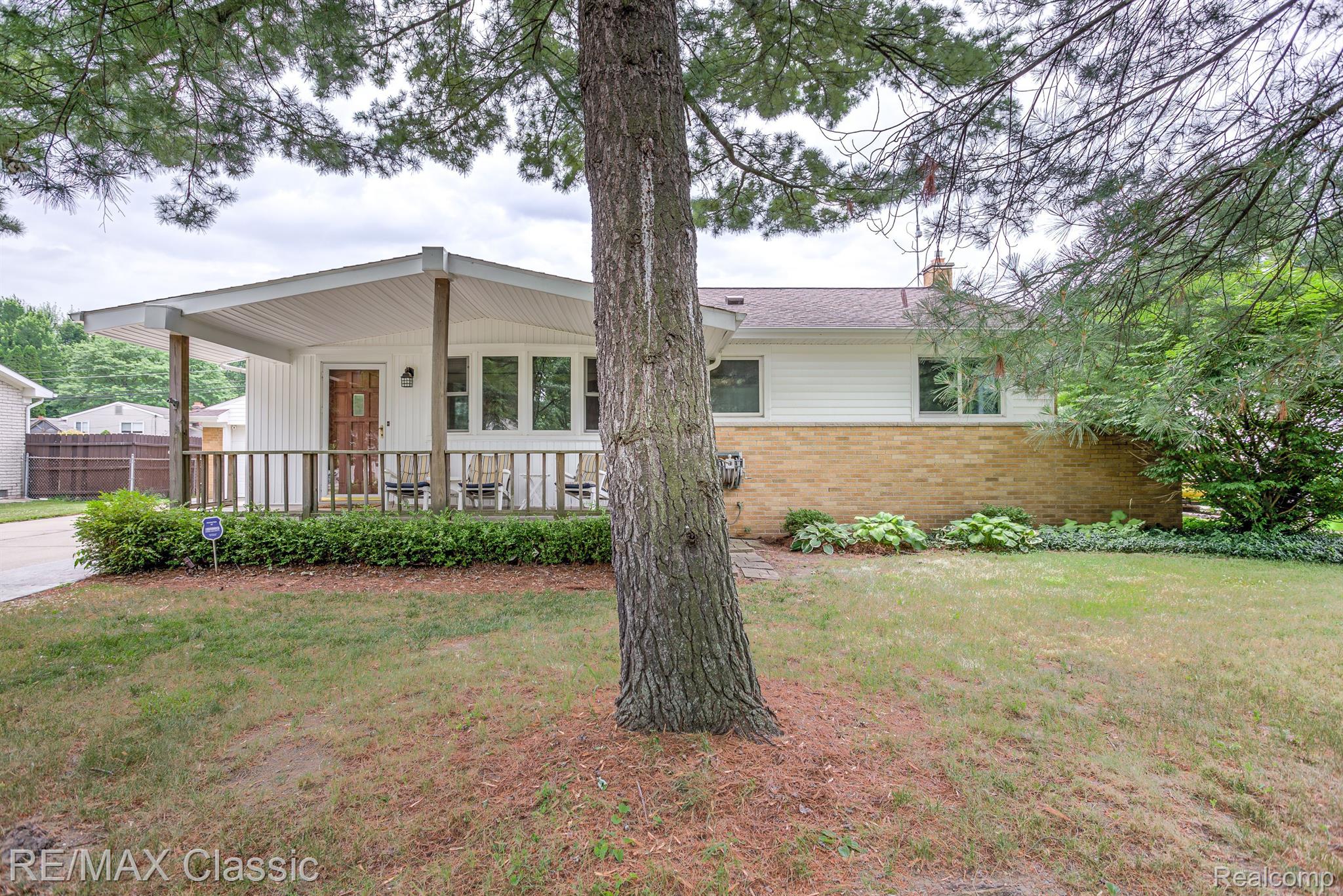 47215 West 11 Mile Road Novi, MI 48374 - Photo 2 of 41 Gallery Image 2