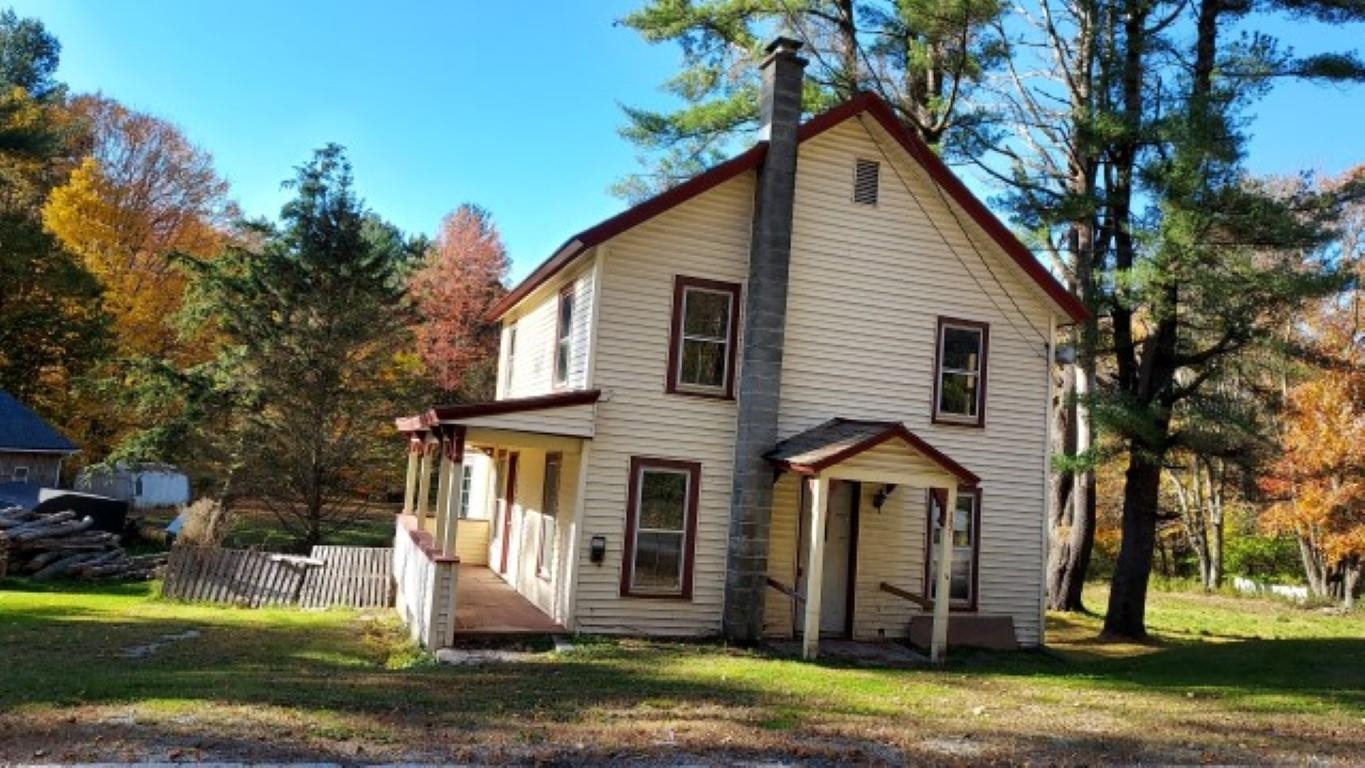 3831 Highway 153 Pawlet, VT 05775 - Photo 4 of 27