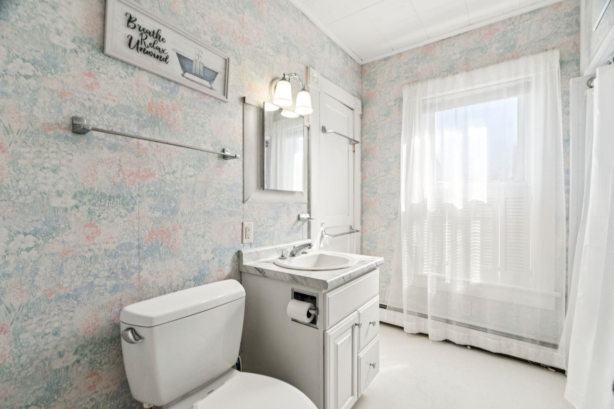 45 Allen Street Barre, VT 05641 - Photo 17 of 39