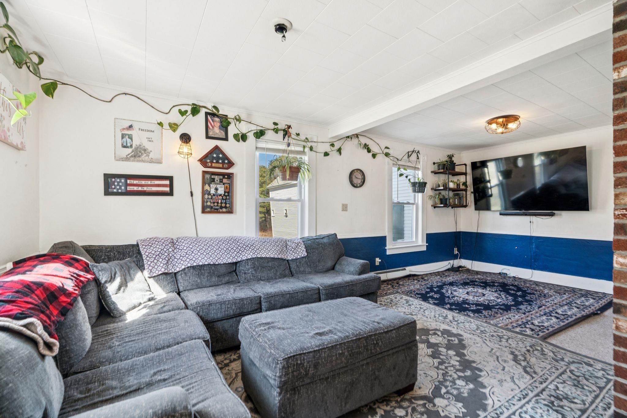 45 Allen Street Barre, VT 05641 - Photo 3 of 39