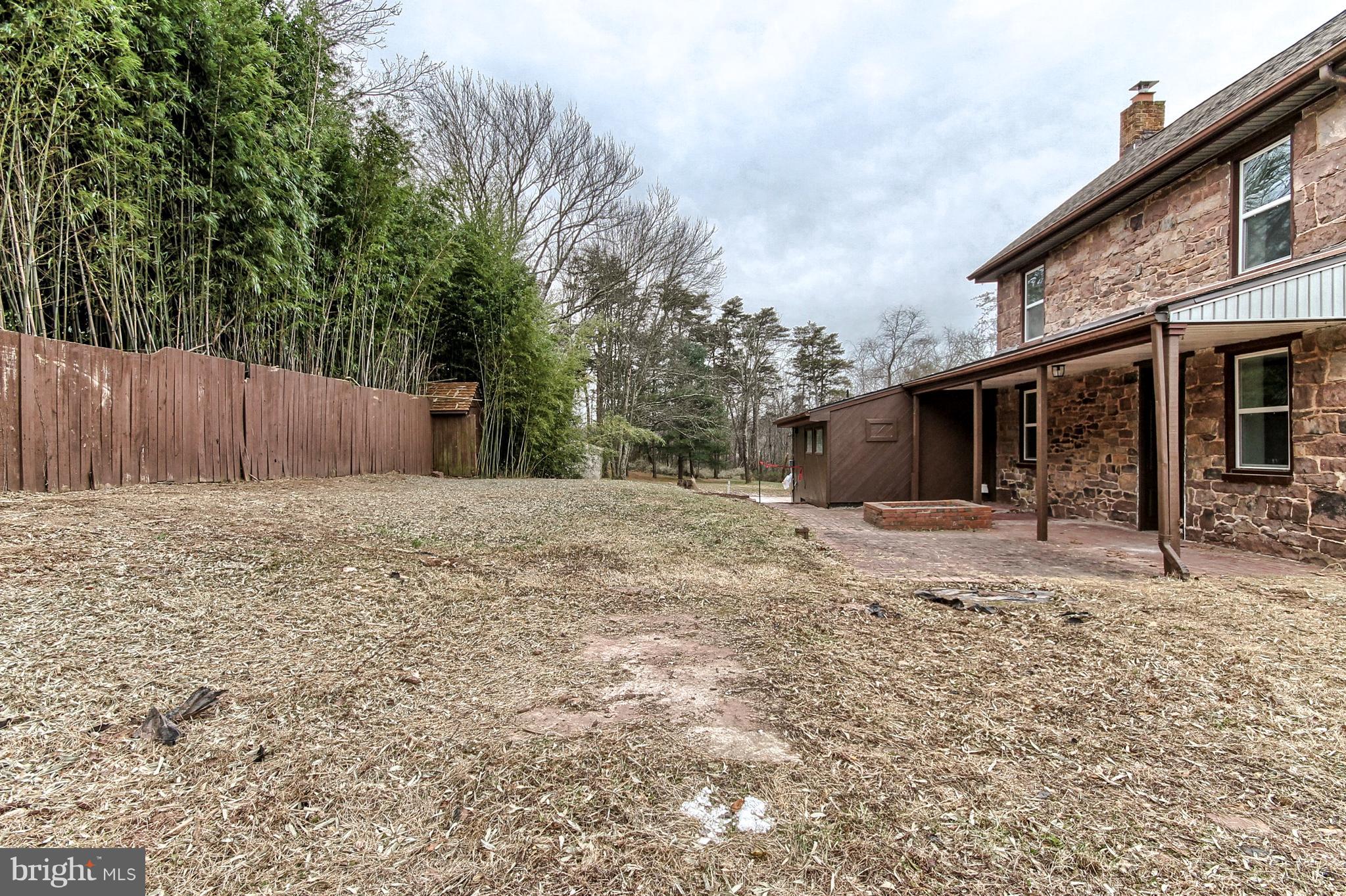 601 East Butter Road York, PA 17406 - Photo 38 of 39