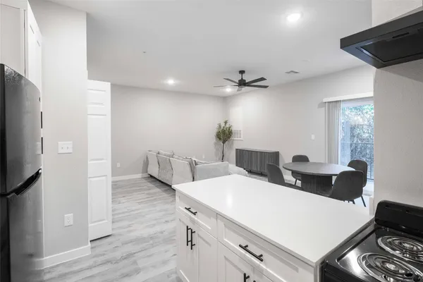 $1,450 | 2101 Reinke Road, Unit 8302, Waller, TX 77484