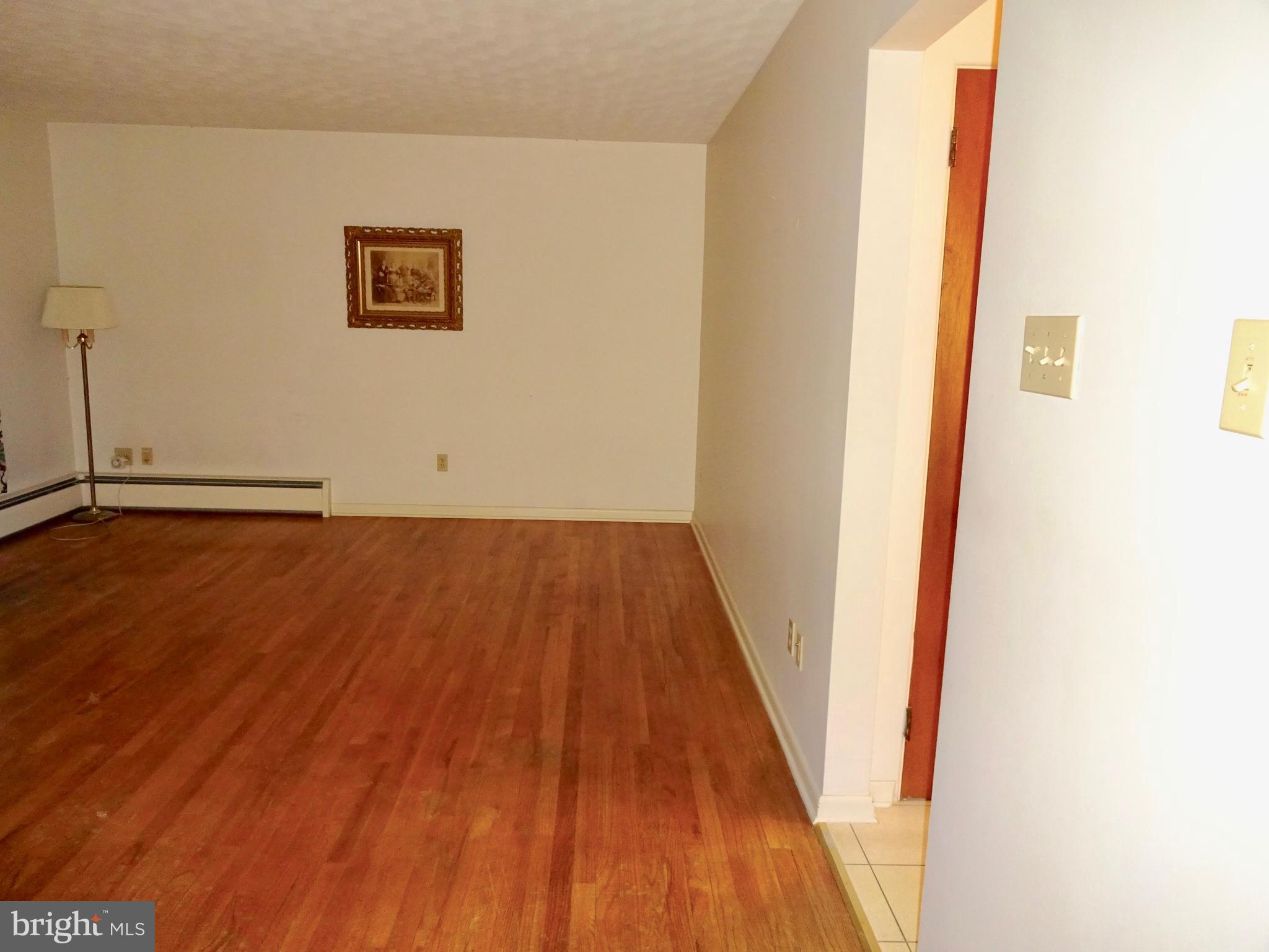633 Green Valley Road York, PA 17403 - Photo 12 of 46 Gallery Image 12