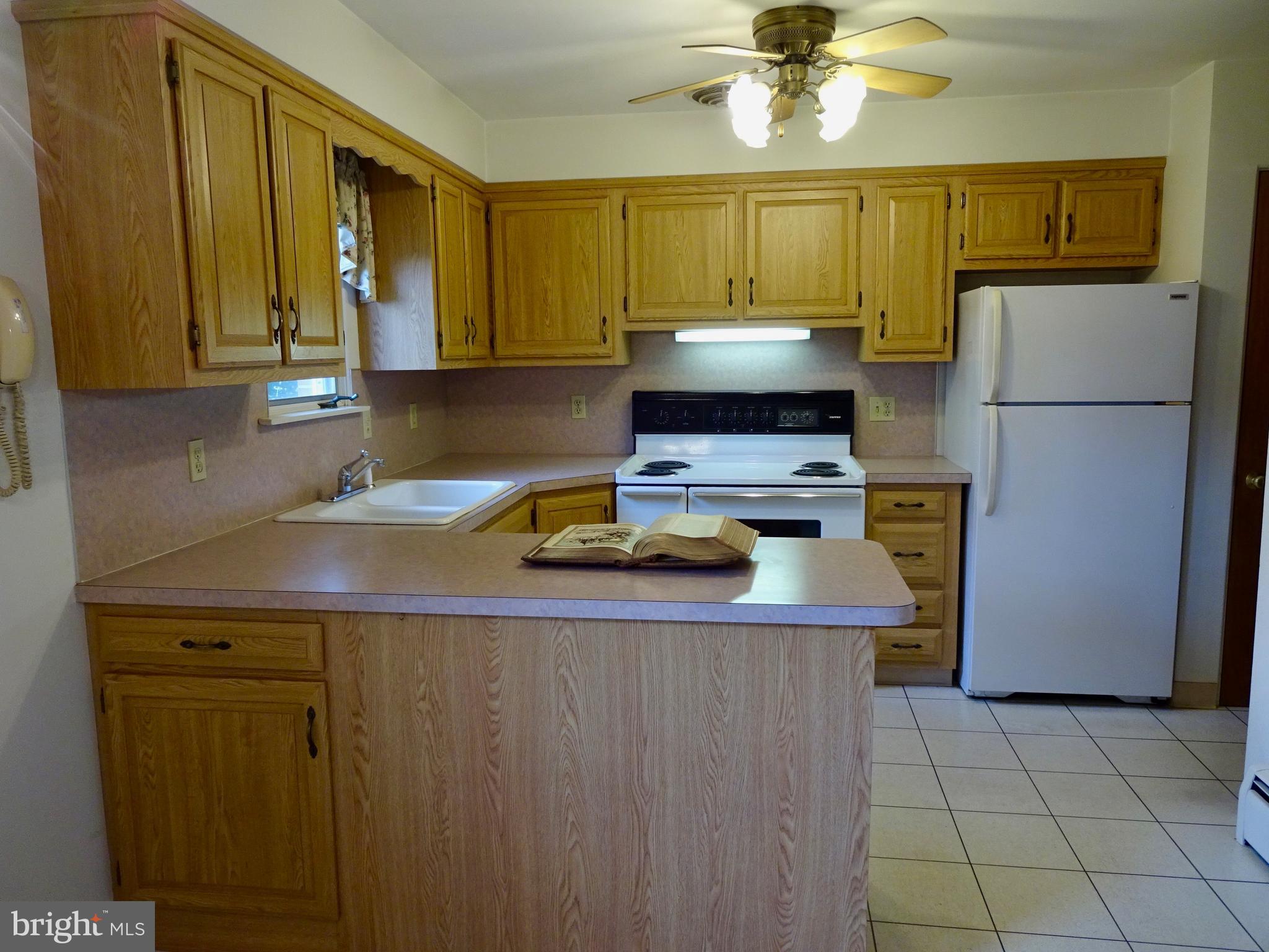 633 Green Valley Road York, PA 17403 - Photo 19 of 46 Gallery Image 19