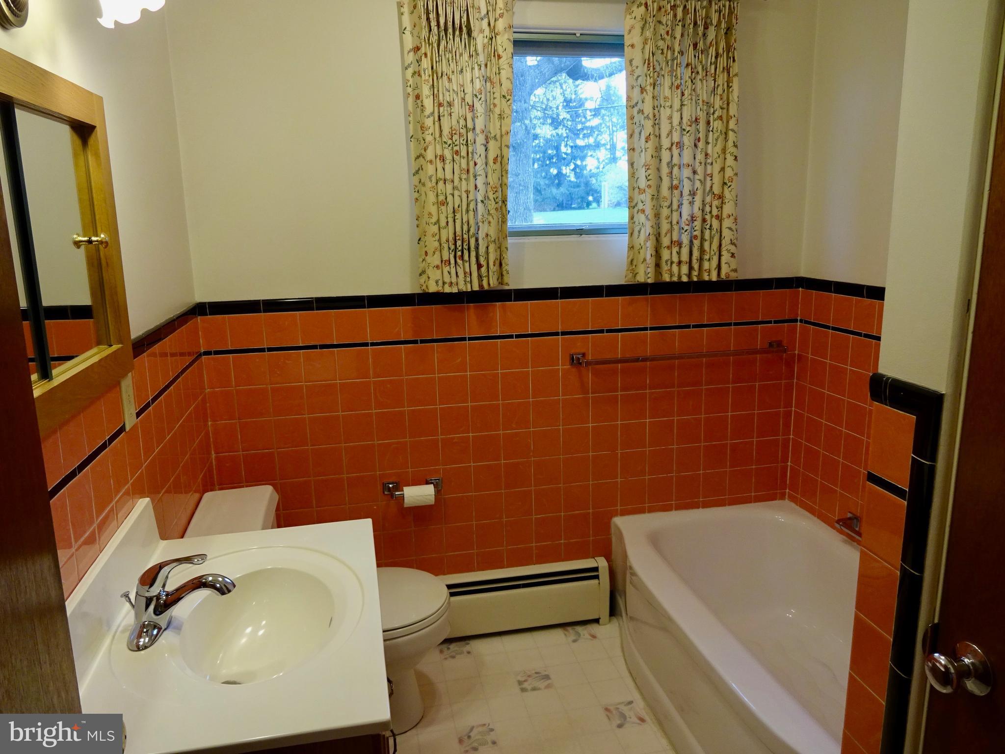 633 Green Valley Road York, PA 17403 - Photo 28 of 46 Gallery Image 28