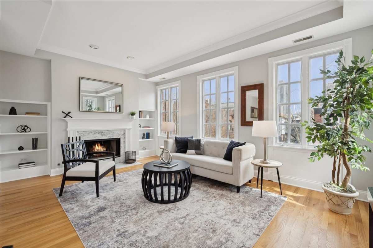 1948 North Mohawk Street, Unit D Chicago, IL 60614 - Photo 14 of 36