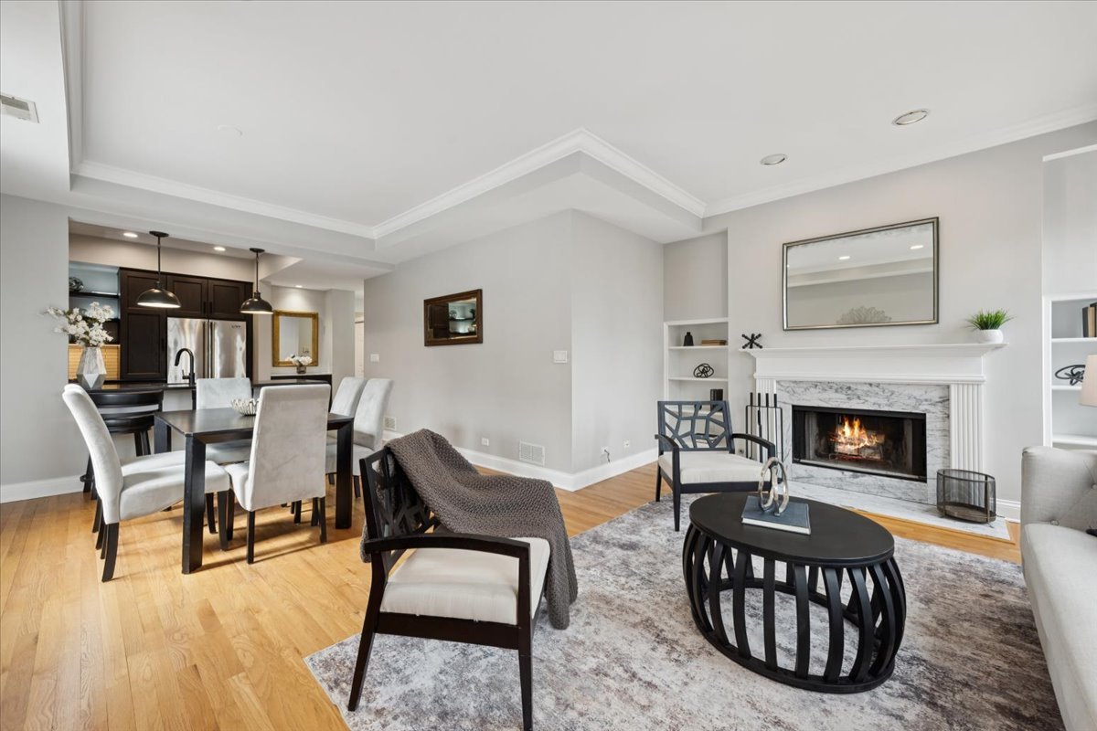 1948 North Mohawk Street, Unit D Chicago, IL 60614 - Photo 15 of 36