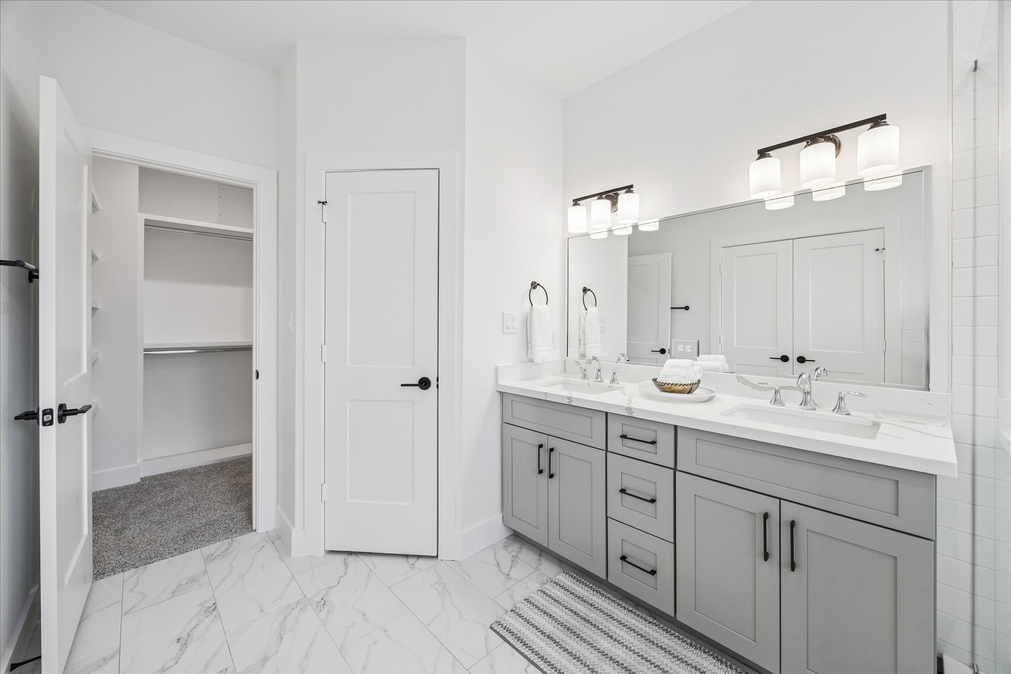 1824 West Tidwell Road Houston, TX 77091 - Photo 30 of 44 Photos are of the model home within the community * not of actual home*