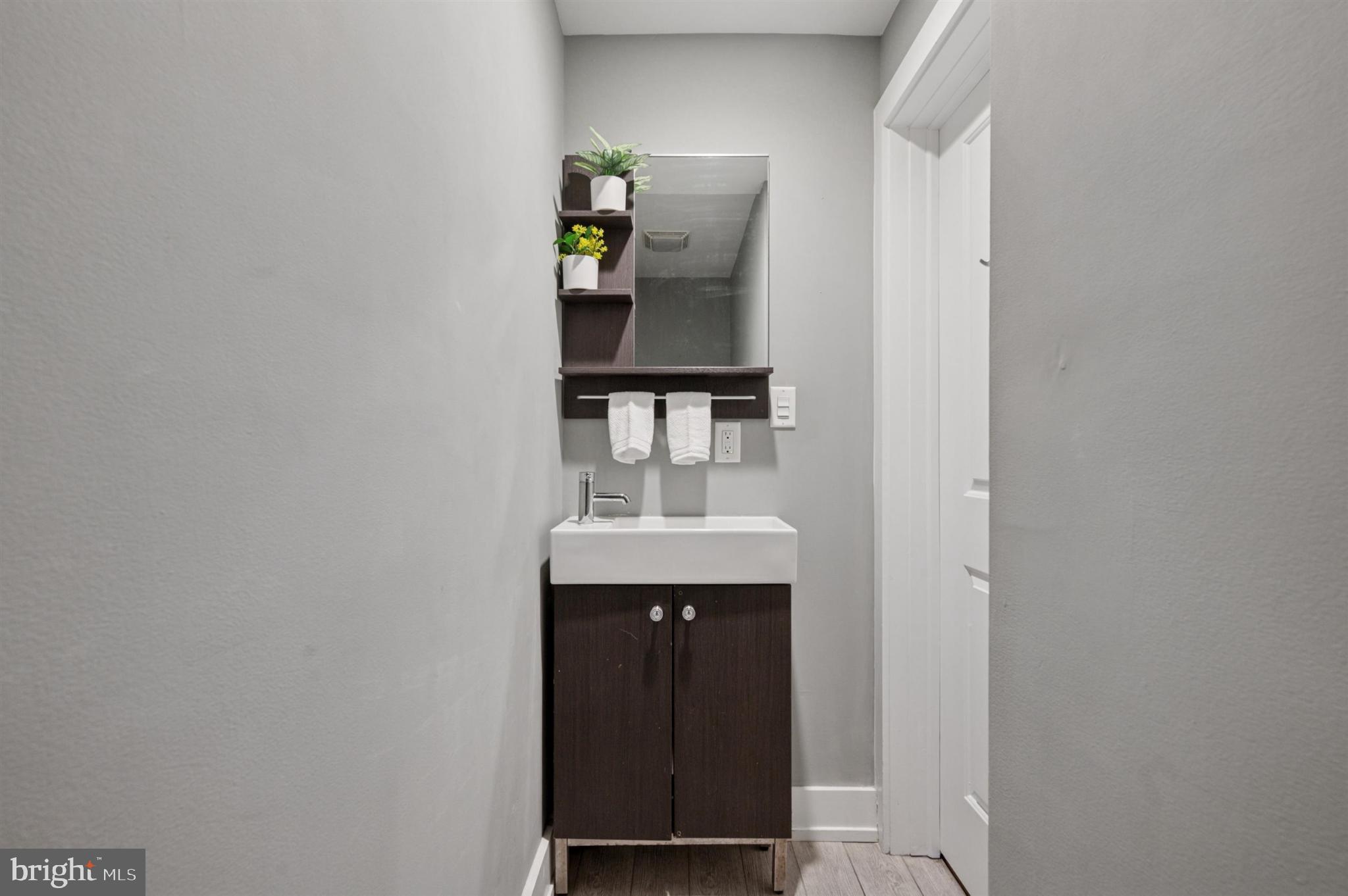 637 Cross Street Philadelphia, PA 19147 - Photo 13 of 28 a view of bathroom with a sink