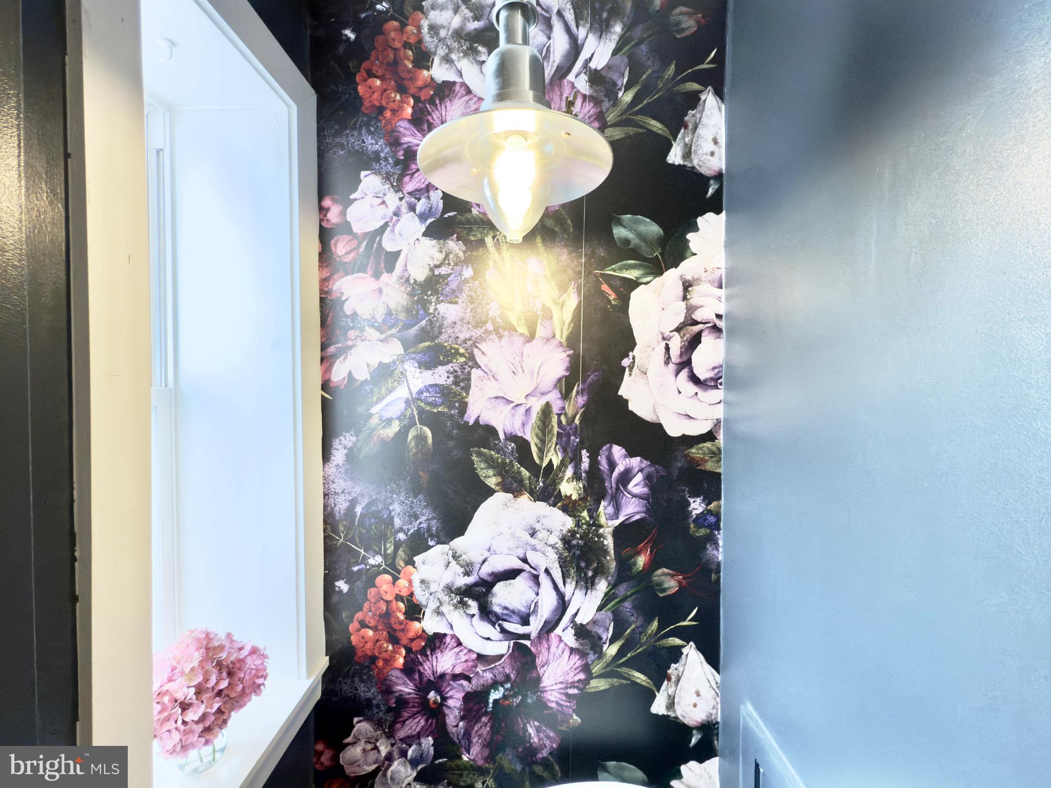 637 Cross Street Philadelphia, PA 19147 - Photo 18 of 28 a vase of flowers sitting on a table