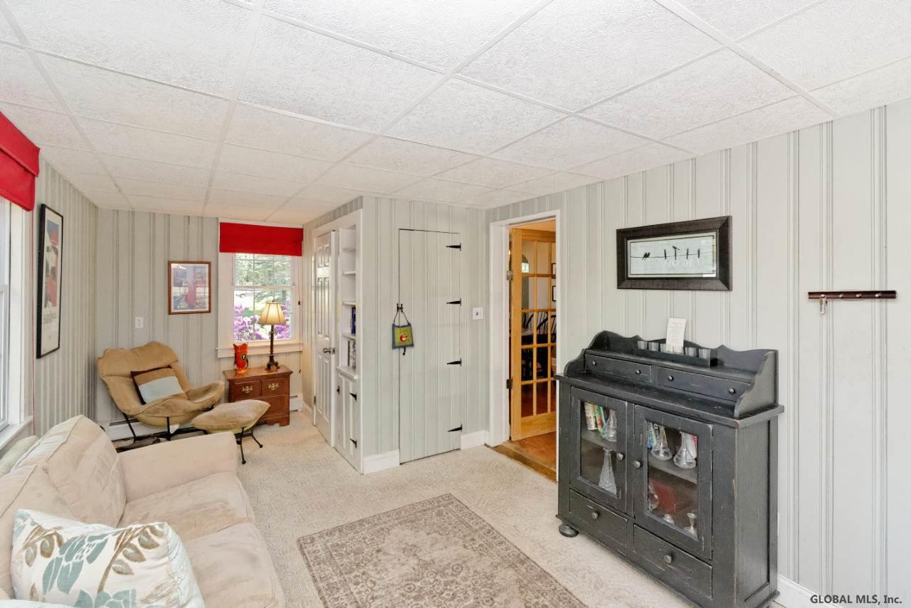 558 Loudon Road Colonie, NY 12211 - Photo 11 of 35 Photo 11
