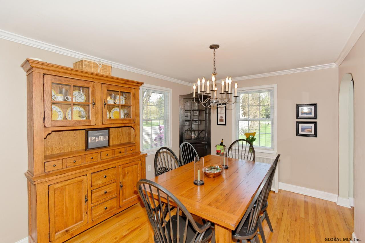 558 Loudon Road Colonie, NY 12211 - Photo 18 of 35 Photo 18