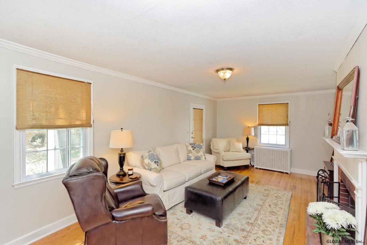 558 Loudon Road Colonie, NY 12211 - Photo 21 of 35 Photo 21