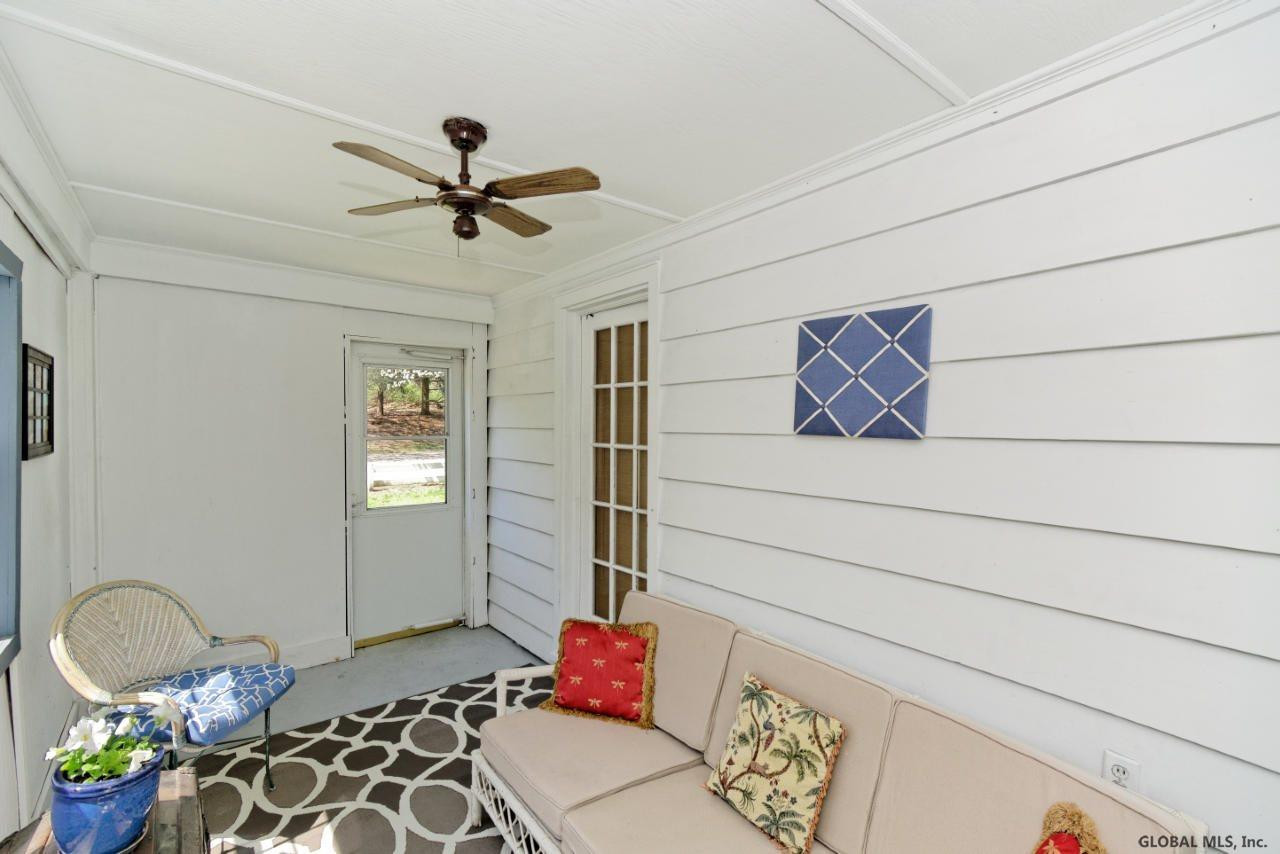 558 Loudon Road Colonie, NY 12211 - Photo 26 of 35 Photo 26