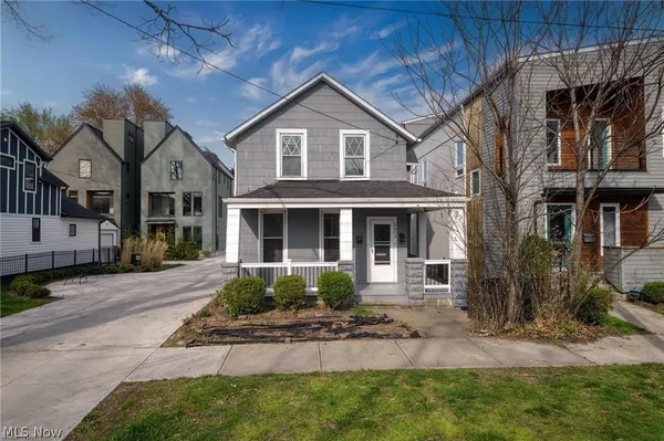 $1,995 | 2471 Tremont Avenue, Unit UP, Cleveland, OH 44113