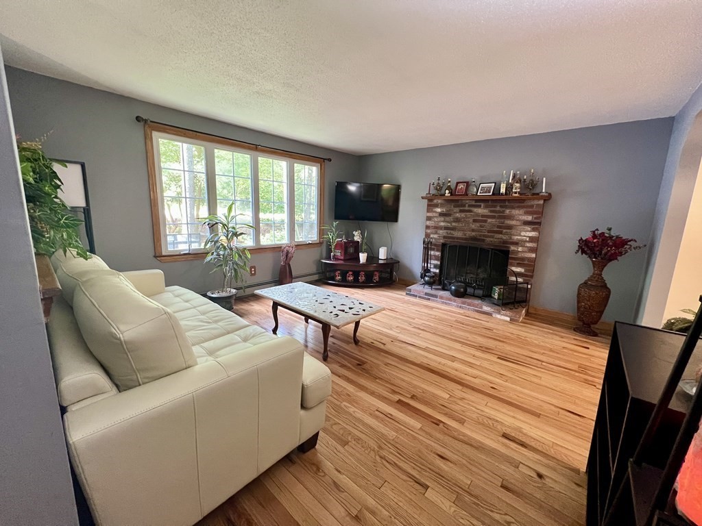 45 Howland Road Lakeville, MA 02347 - Photo 3 of 20