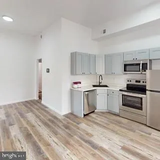 $1,900 | 24 South Warren Street, Trenton, NJ 08608