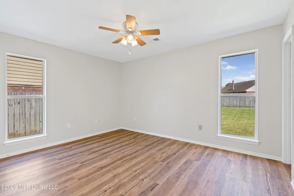 $245,000 | 6916 Magnolia Drive, Olive Branch, MS 38654