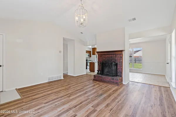 $245,000 | 6916 Magnolia Drive, Olive Branch, MS 38654