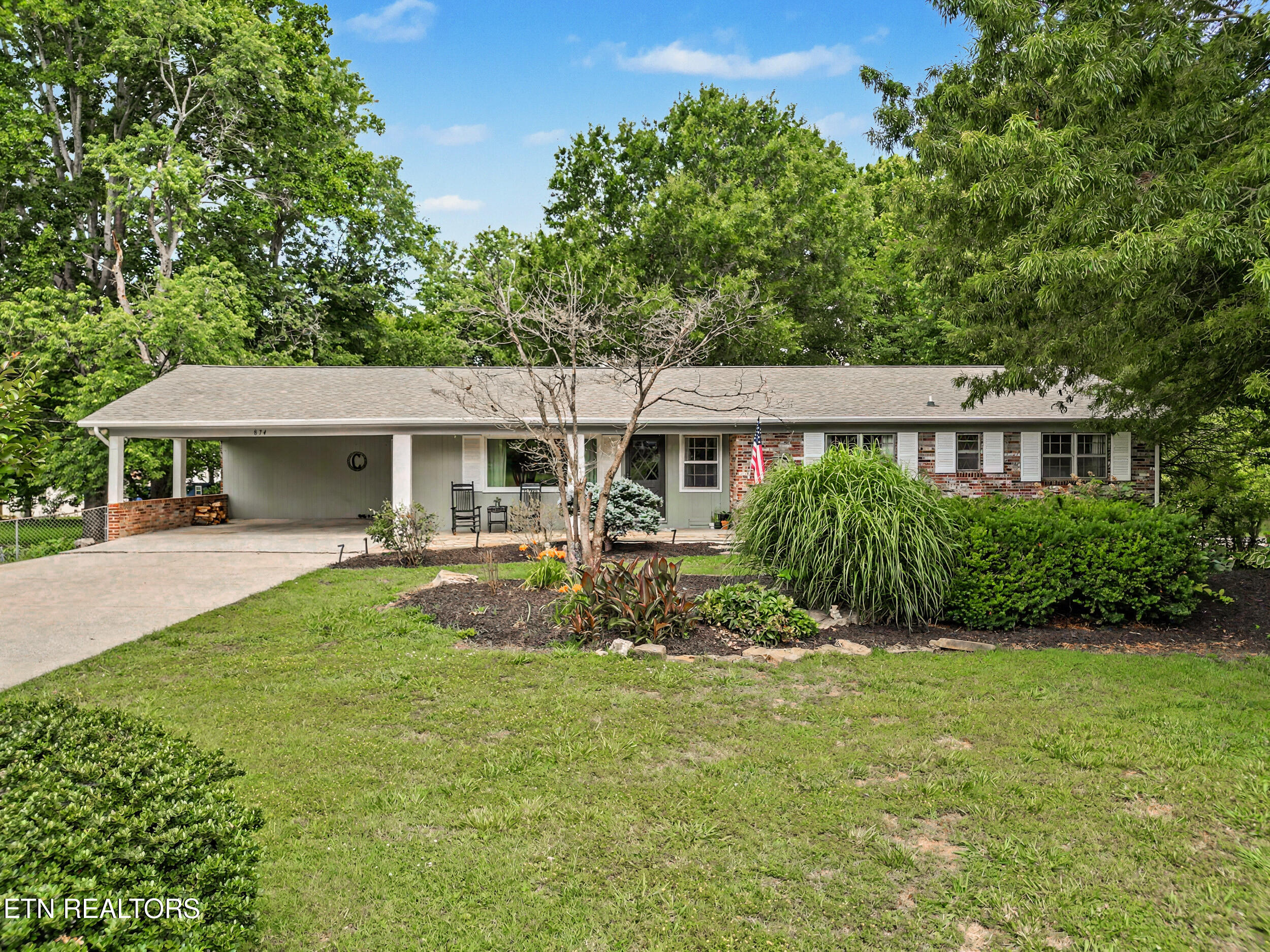 874 West Cunningham Street Alcoa, TN 37701 - Photo 2 of 58 1_dji_0004