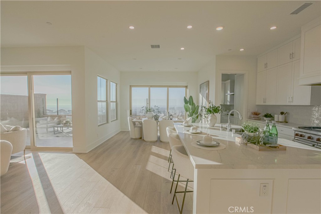 137 Oakstone Irvine, CA 92618 - Photo 17 of 54 a very nice looking room with a large window and furniture