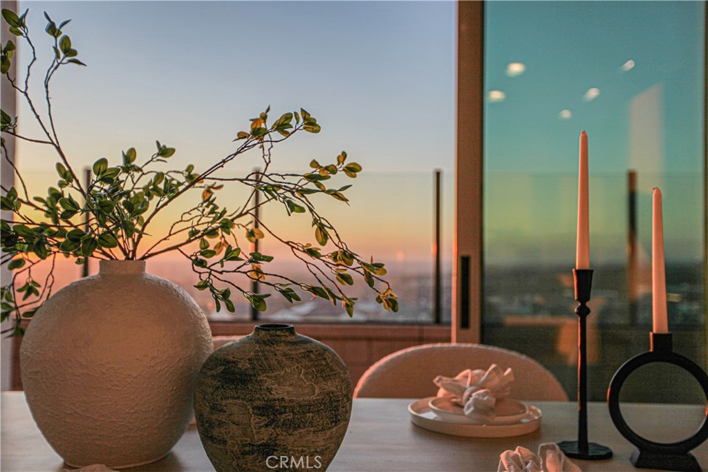 137 Oakstone Irvine, CA 92618 - Photo 7 of 54 a vase of flowers sitting on a table