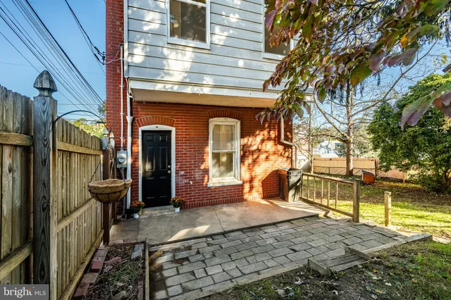 a view of a house with sitting area