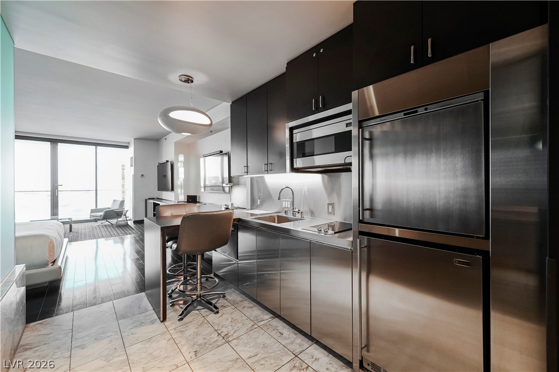 4381 West Flamingo Road, Unit 818 Las Vegas, NV 89103 - Photo 3 of 9