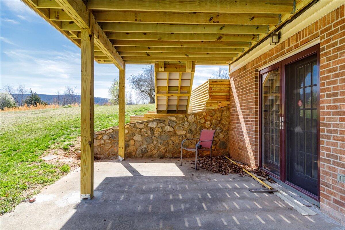6680 Snow Creek Road Penhook, VA 24137 - Photo 39 of 72 42-untitled-79-HDR