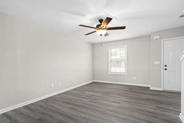 $1,095 | 931 Professional Park Drive, Unit 3F, Clarksville, TN 37040