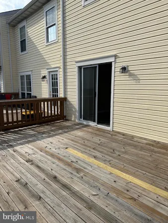 $3,295 | 6850 Signature Circle, Alexandria, VA 22310