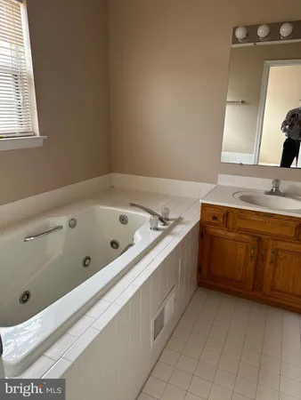 $3,295 | 6850 Signature Circle, Alexandria, VA 22310