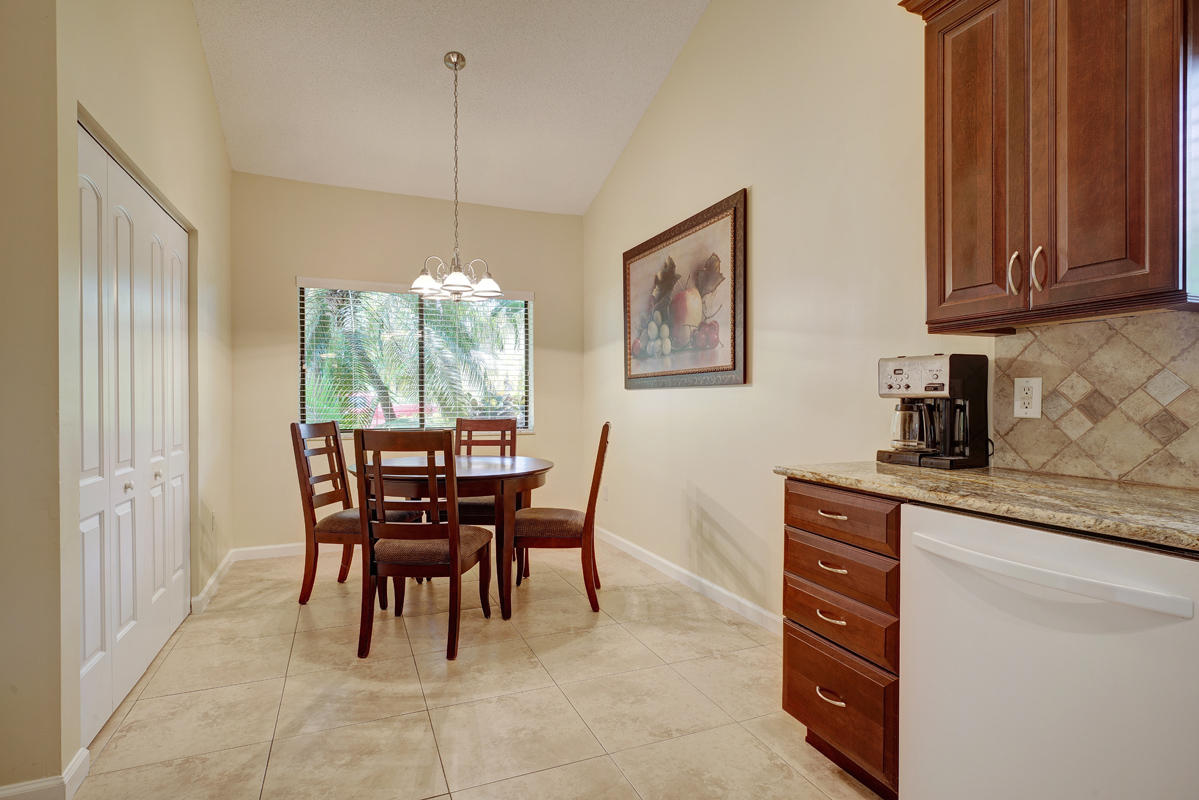 773 St Albans Drive Boca Raton, FL 33486 - Photo 11 of 26 Breakfast Area