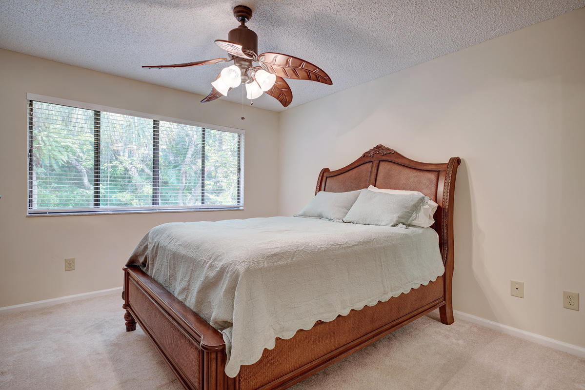 773 St Albans Drive Boca Raton, FL 33486 - Photo 18 of 26 Guest Room