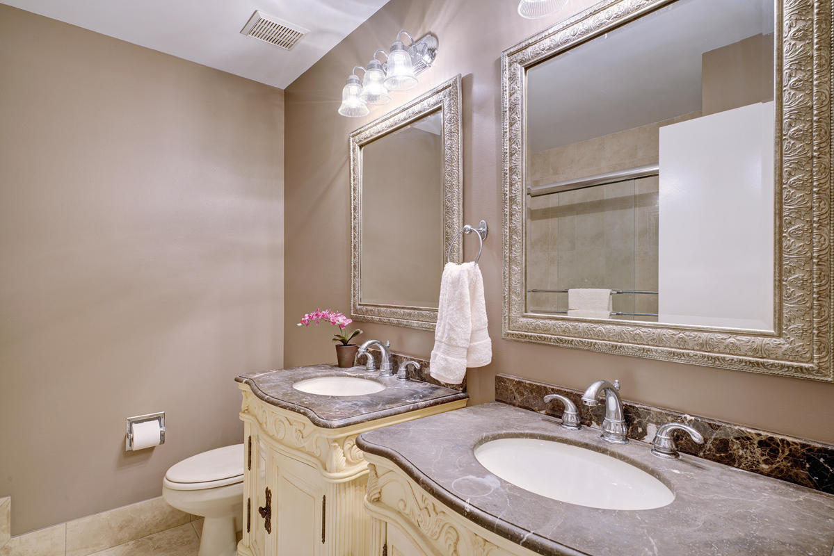 773 St Albans Drive Boca Raton, FL 33486 - Photo 19 of 26 Guest Bath