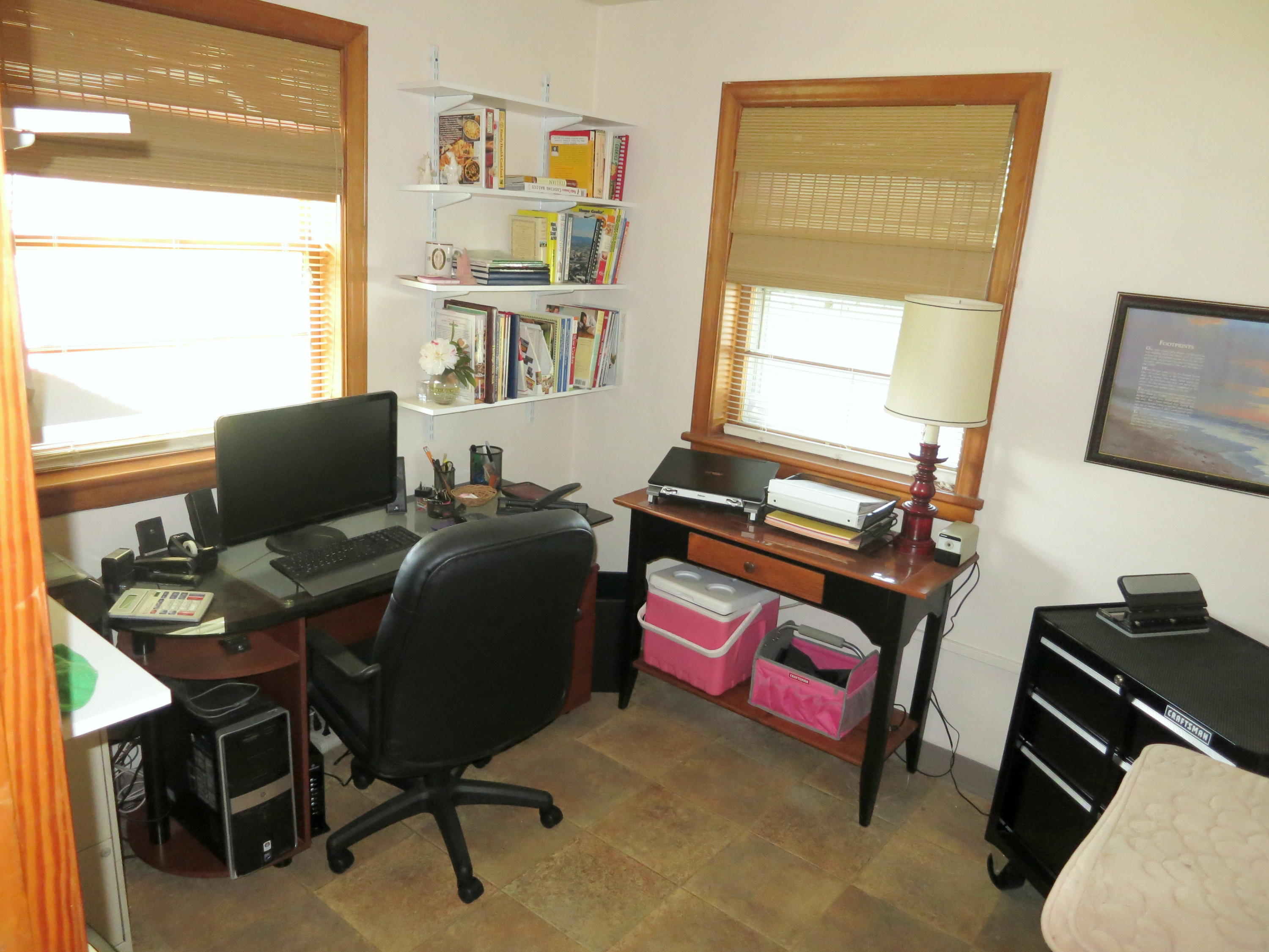 115 Frontier Road Northeast Roanoke, VA 24012 - Photo 22 of 39 Office downstairs