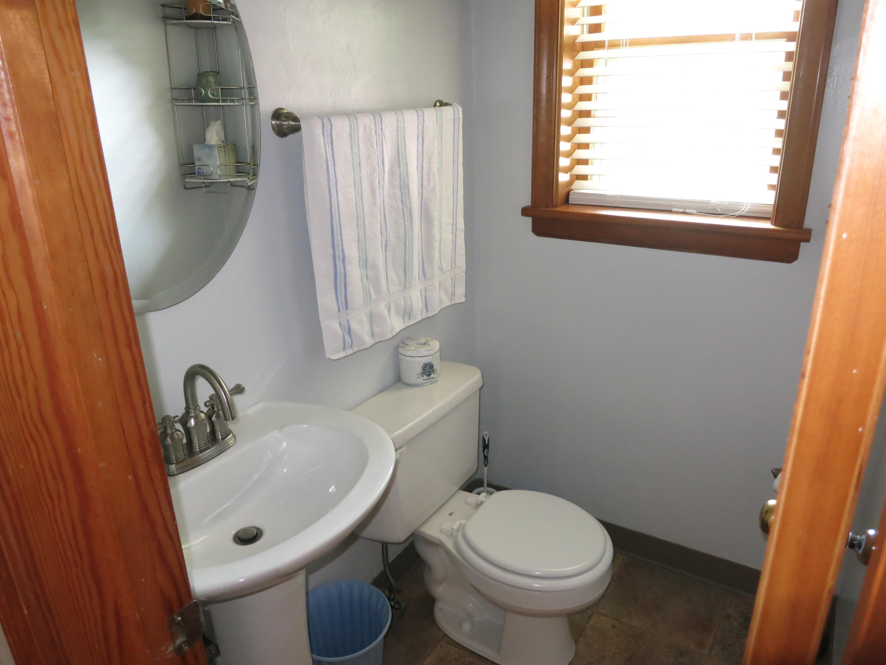 115 Frontier Road Northeast Roanoke, VA 24012 - Photo 23 of 39 Half Bath