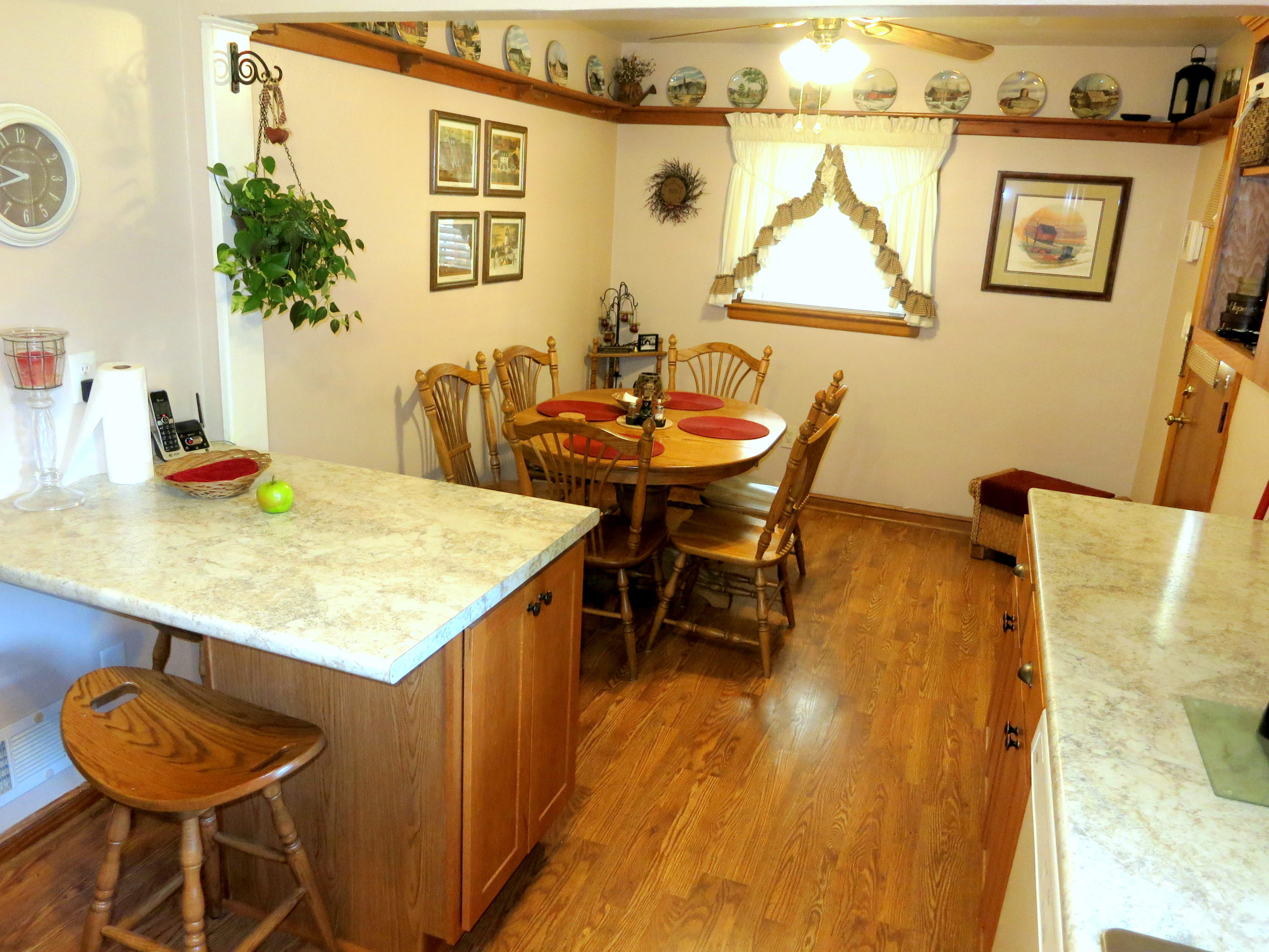 115 Frontier Road Northeast Roanoke, VA 24012 - Photo 10 of 39 Kitchen