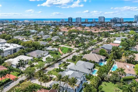 $7,075,000 | 767 Park Shore Drive, Naples, FL 34103