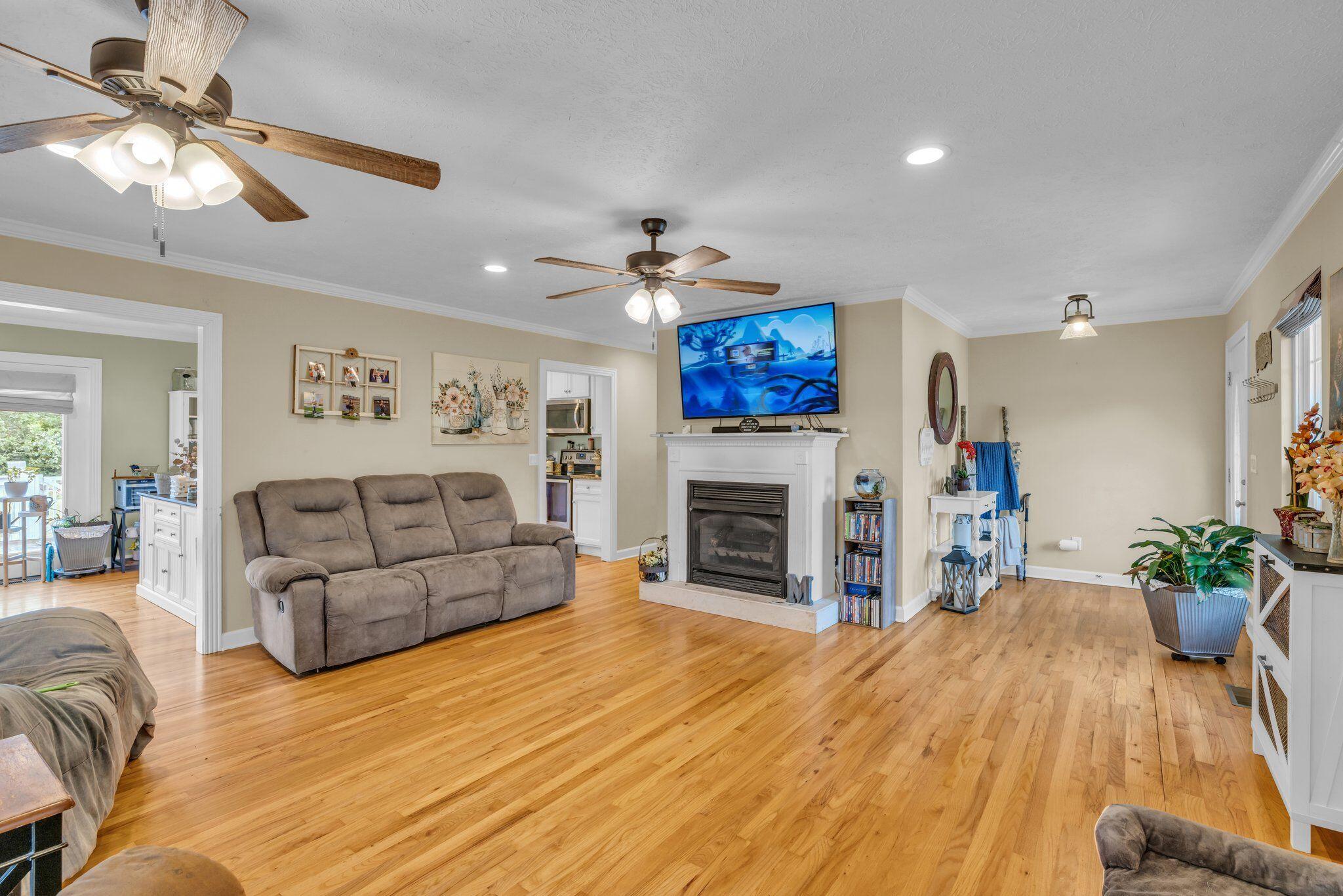 87 Happy Valley Road Dunlap, TN 37327 - Photo 8 of 36 Happy Valley 16