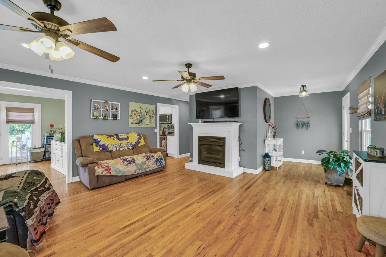 87 Happy Valley Road Dunlap, TN 37327 - Photo 10 of 36 87 Happy 16