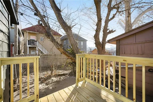 $299,500 | 2331 Belleview Avenue, Kansas City, MO 64108