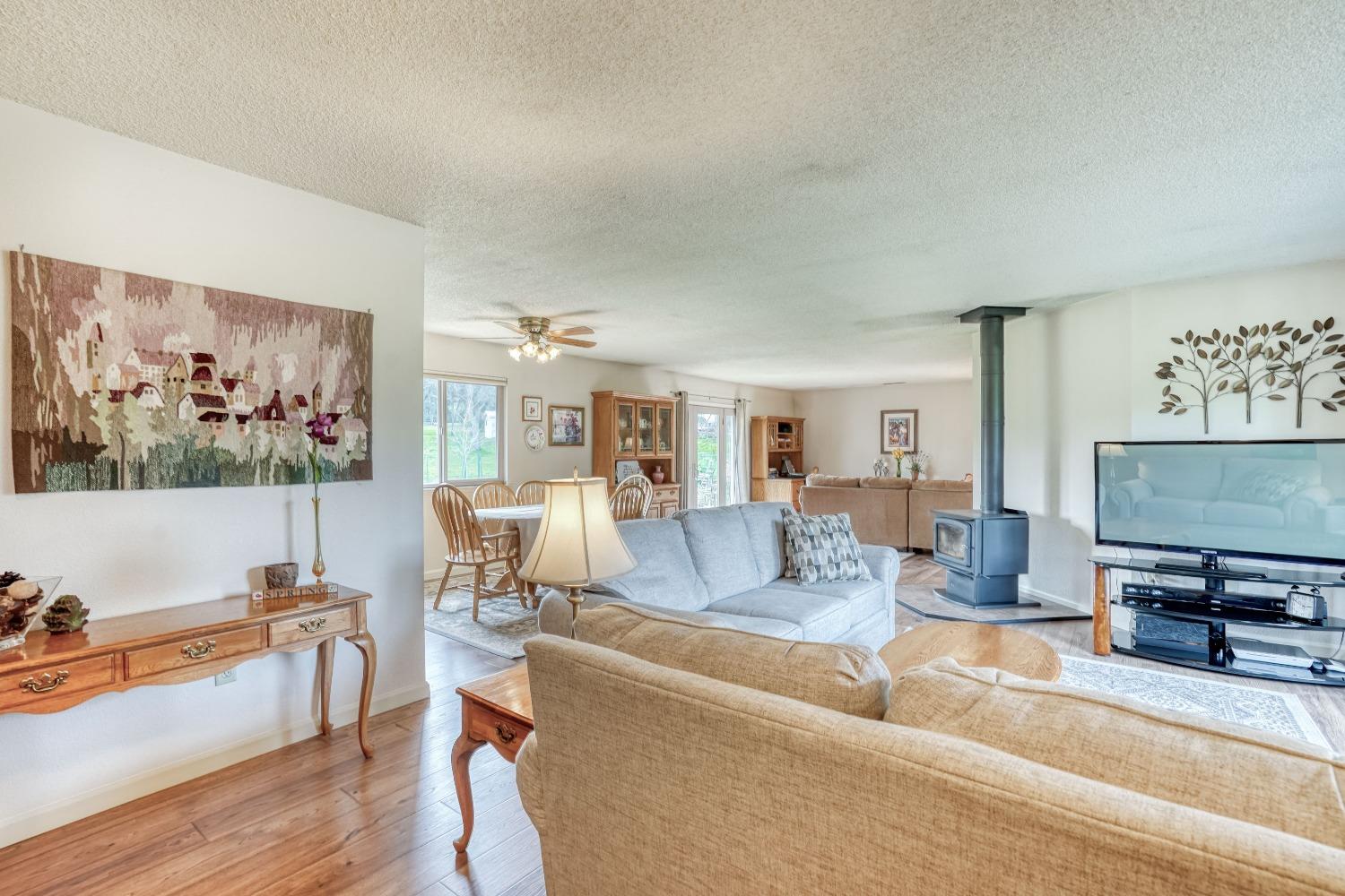 31504 Erie Road Coarsegold, CA 93614 - Photo 6 of 50 Gallery Image 6