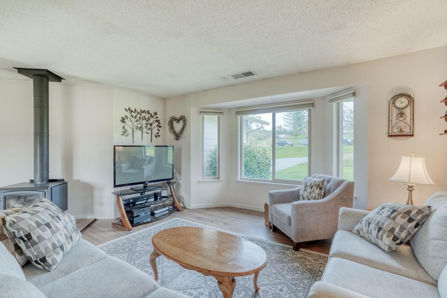 31504 Erie Road Coarsegold, CA 93614 - Photo 7 of 50 Gallery Image 7